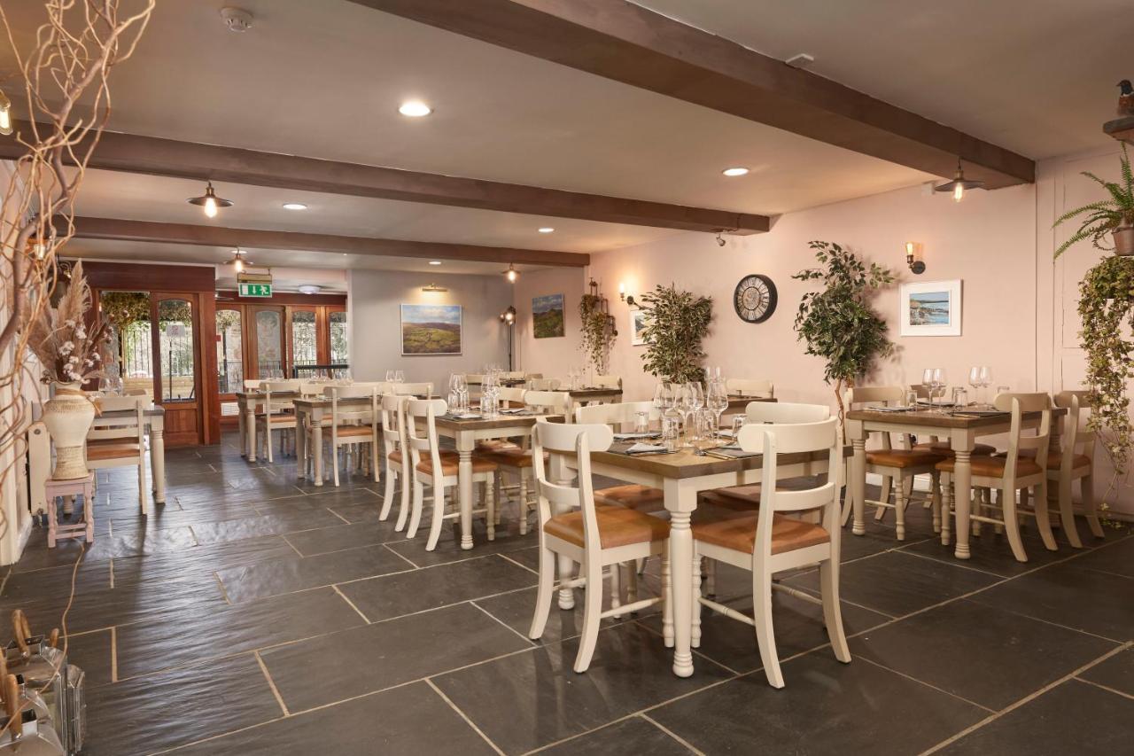 Modbury The White Hart Hotel מראה חיצוני תמונה