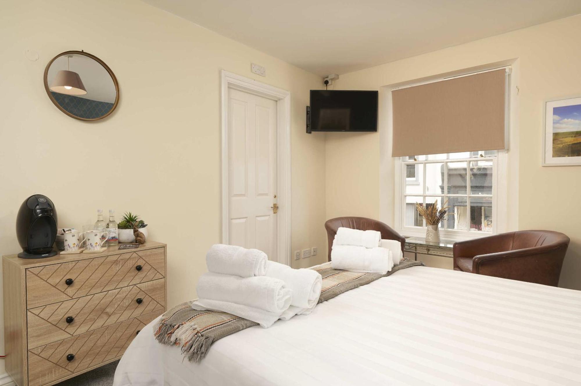 Modbury The White Hart Hotel מראה חיצוני תמונה